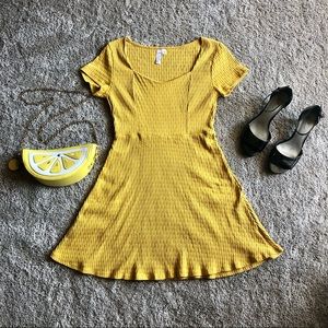 Alya by Francesca’s mini dress yellow size medium